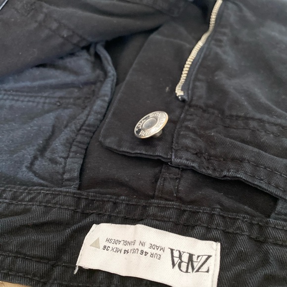 Zara Black Cargo Pants with Zipper Wide Legs Side and Back Pockets Size 14 - Picture 6 of 6